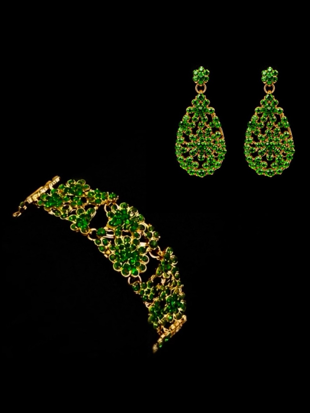 Vintage Green & Gold Bracelet Earrings Set